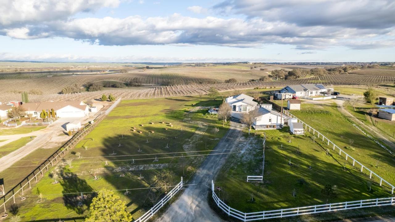 הוילה פאסו רובלס Vino View Farmhouse מראה חיצוני תמונה