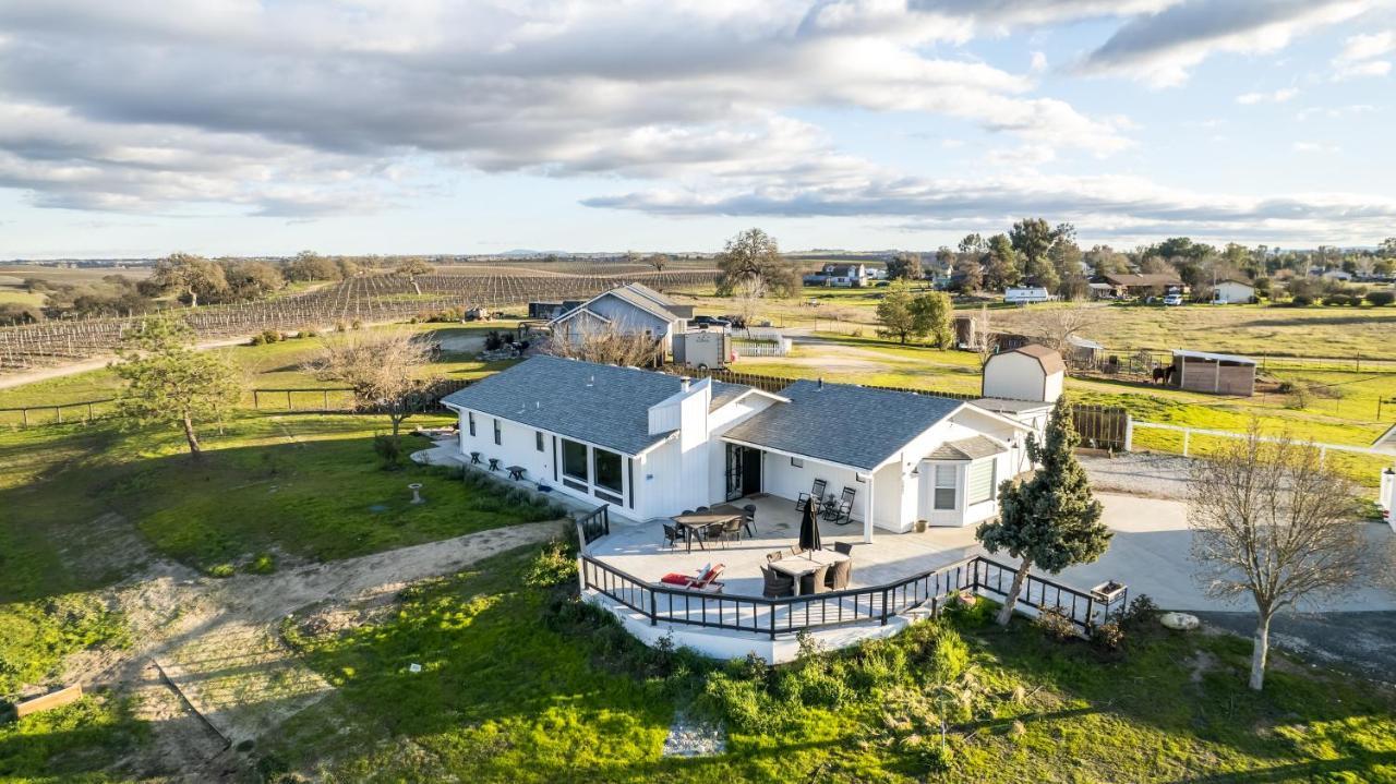 הוילה פאסו רובלס Vino View Farmhouse מראה חיצוני תמונה